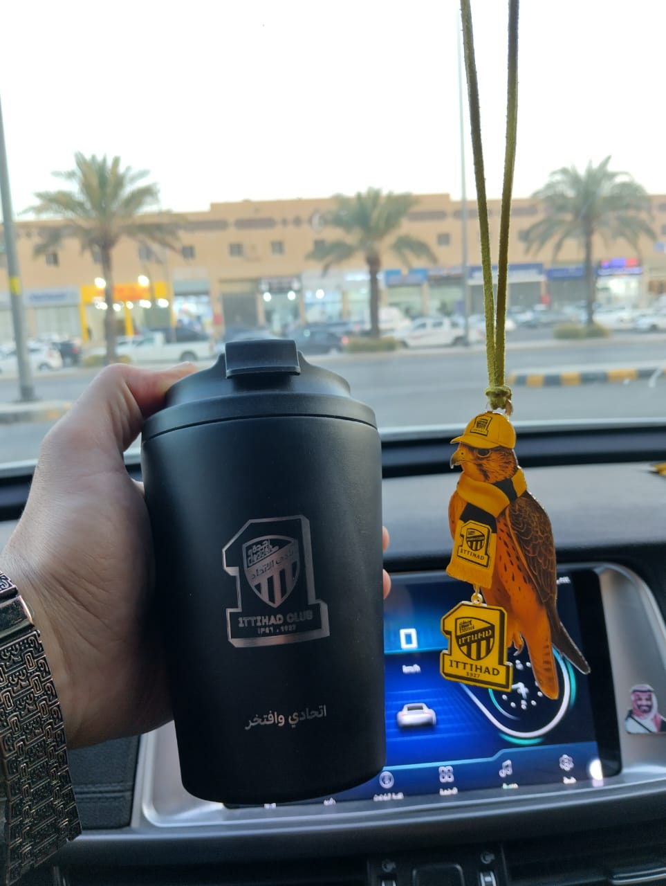 كوب الأتحاد مع الصقر المشجع