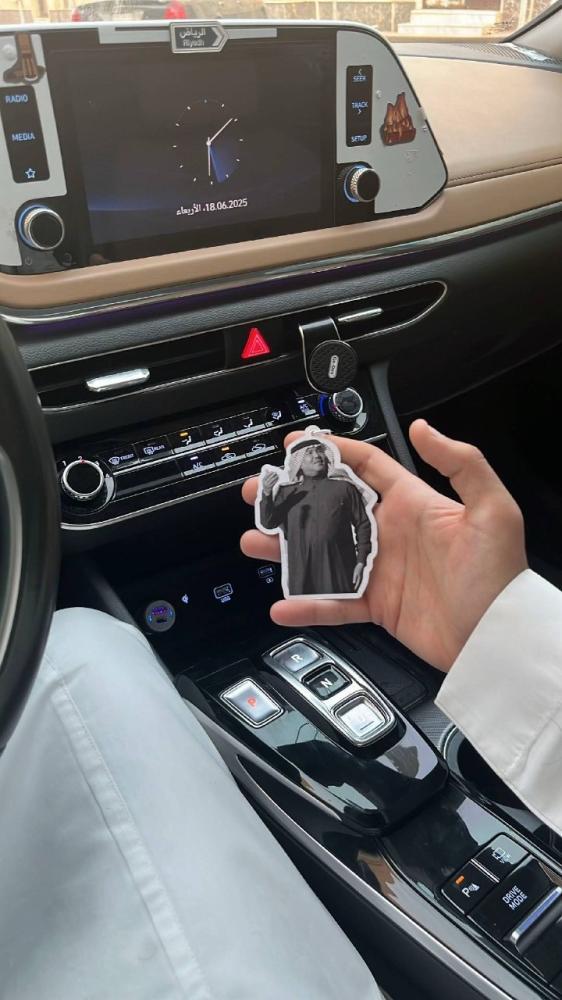 فخامة السيارة تبدأ من تفاصيلها تعليقة مميزة