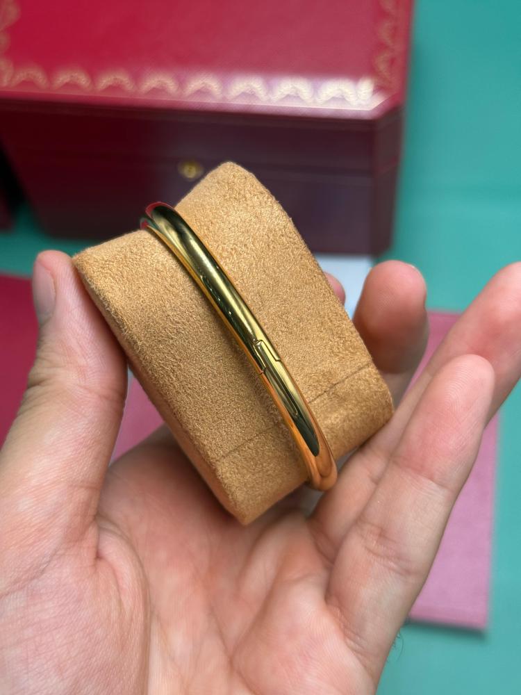 ساعة نسائية انيقة مودل بينوار - متجر تفاصيل