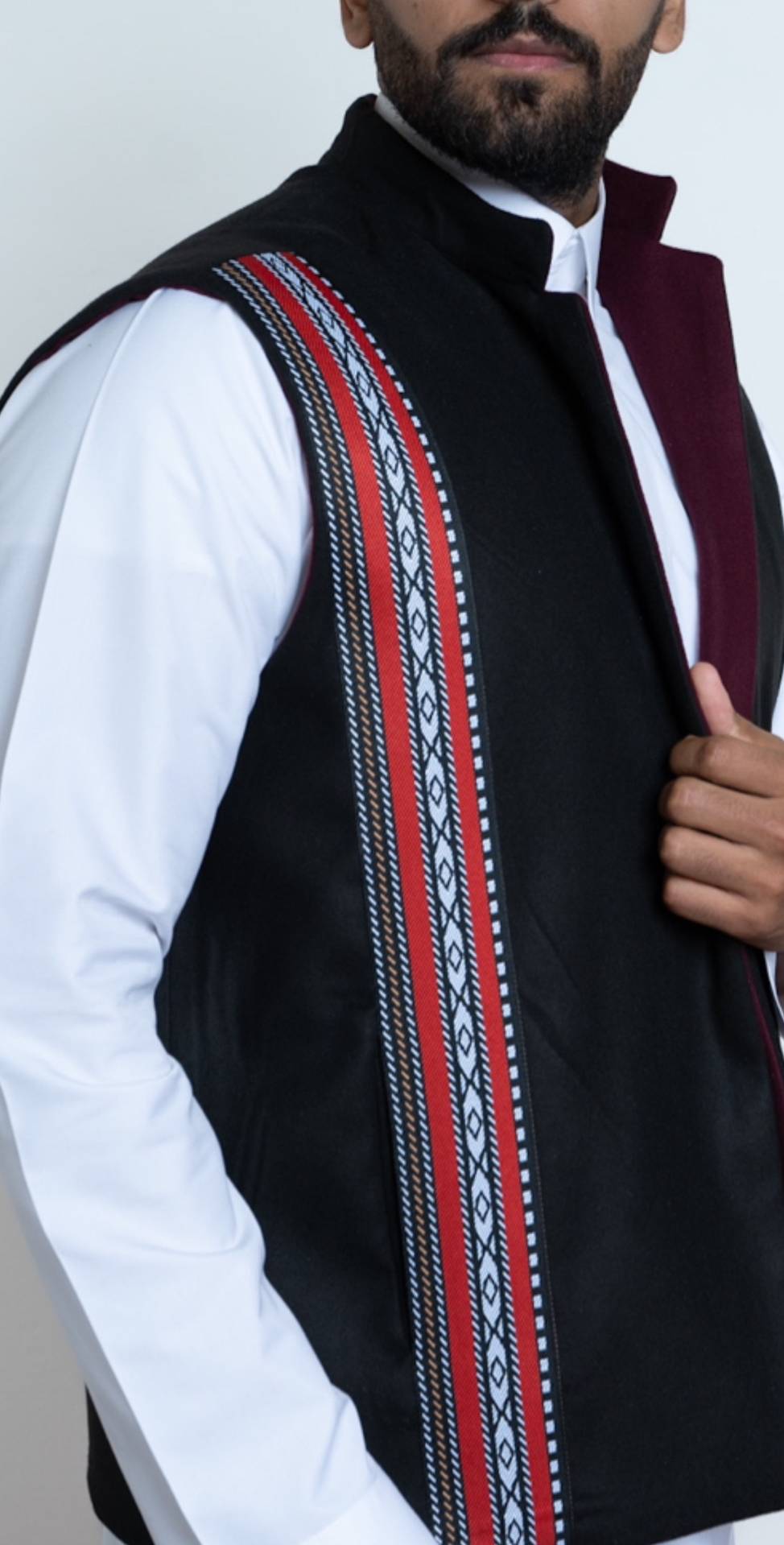 سديري جوخ دبل فيس فاخر مطرز ب سدو