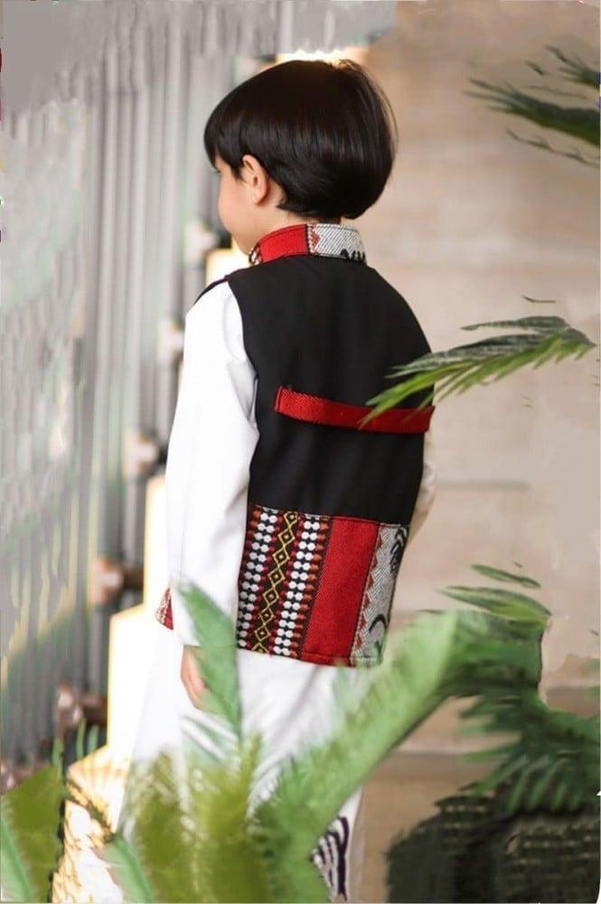 تنورة وتيشيرت  يوم التأسيس بالاسم - متجر تفاصيل