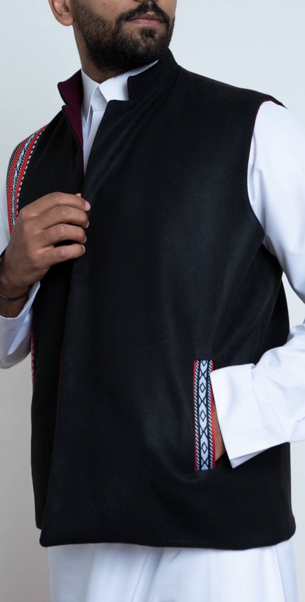 سديري جوخ دبل فيس فاخر مطرز ب سدو