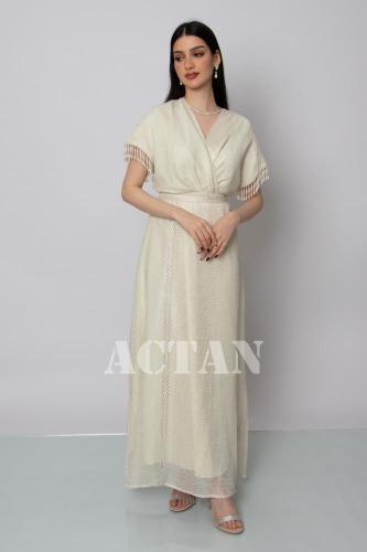 فستان ماكسي مزين بهدب لؤلؤ لون بيج