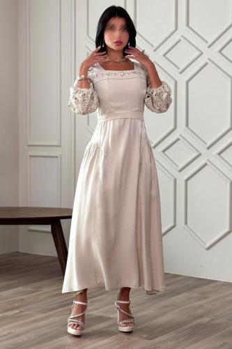 فستان ميدي بأكمام جوبير مزين بالكريستال لون بيج