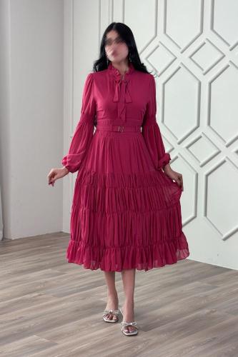 فستان ميدي بطبقات  مزمومه بحزام عالخصر لون فوشي