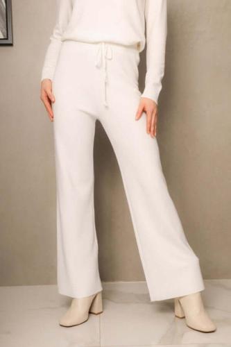 بنطلون شتوي برباط لون ابيض