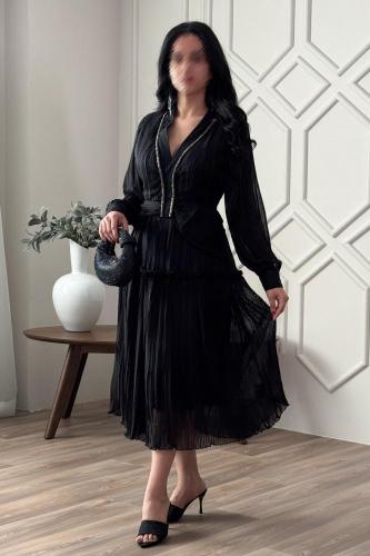 فستان سهرة شيفون بقصة بليسيه ميدي لون اسود