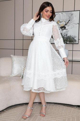 فستان دانتيل ميدي أنيق لون ابيض