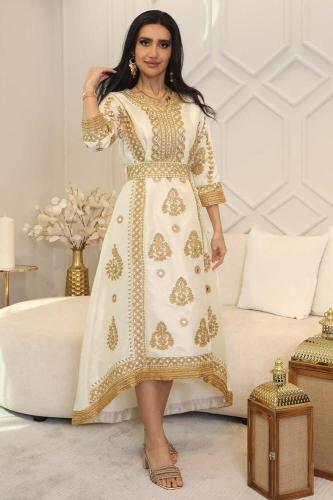 جلابية ميدي مطرزة بحزام