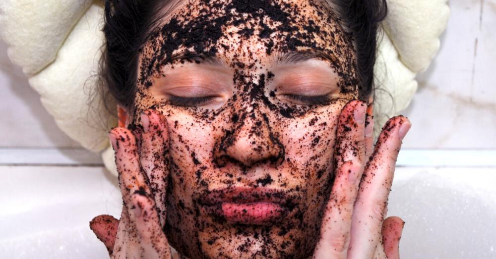 مقشر بالقهوة والسكر