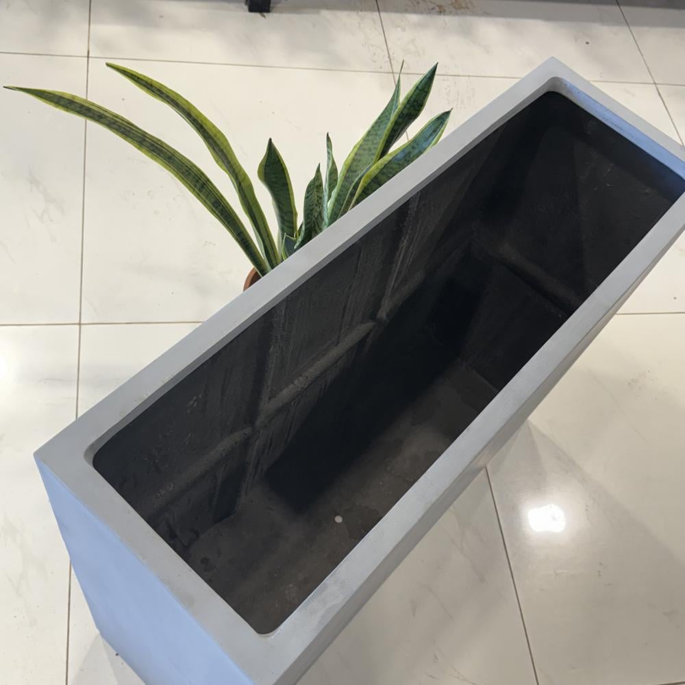 حوض فايبر مستطيل طويل باللون الرمادي