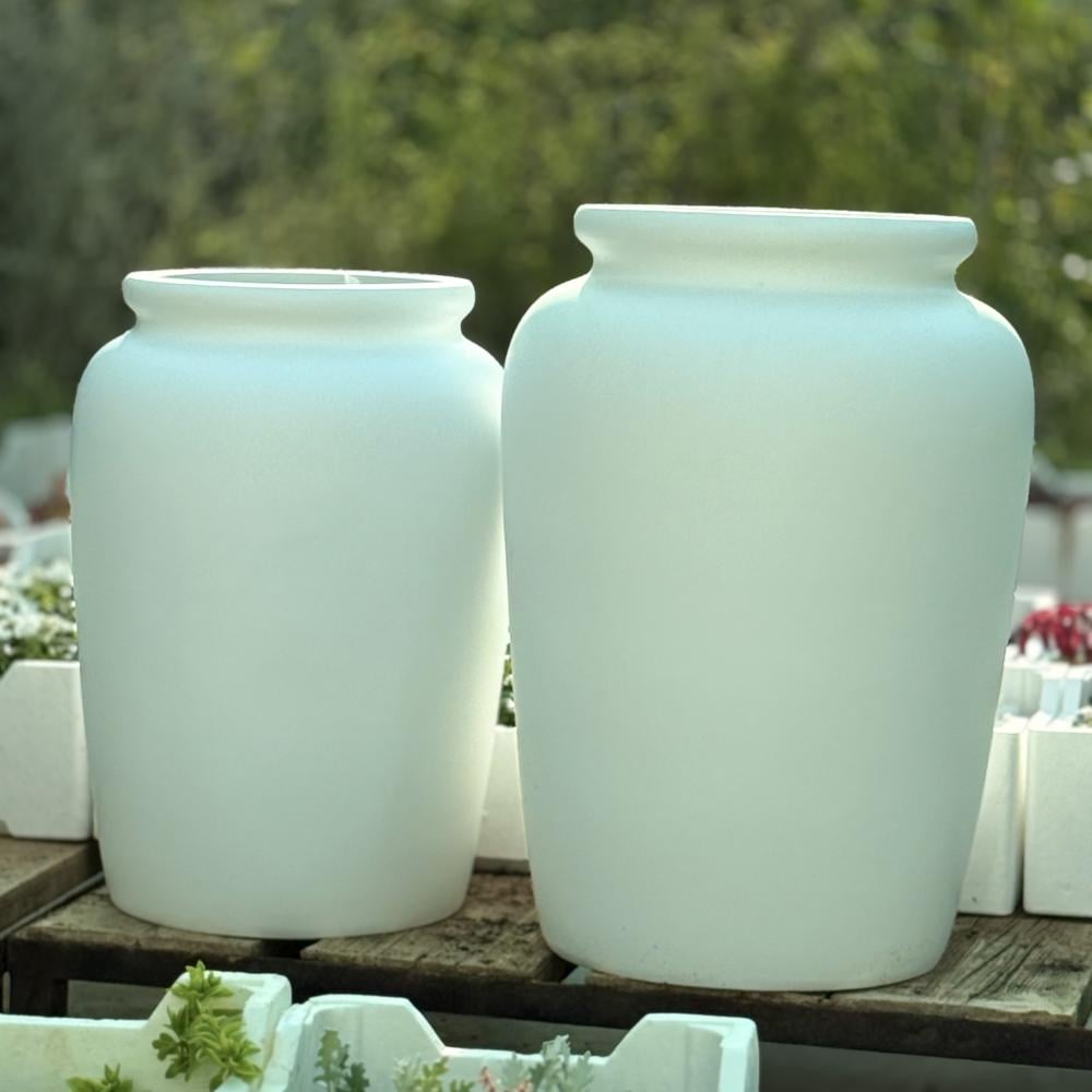 احواض فايبر كبيرة بلونين