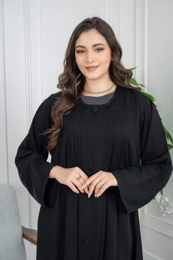 عباية مميزة بكسرات وازرار مميزة