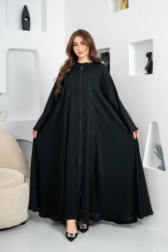 عباية حرير بقصه كلوش مطرزة بسحاب