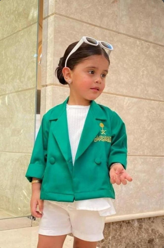 جاكت الاخضر بشكل انيق- متجر الرياض