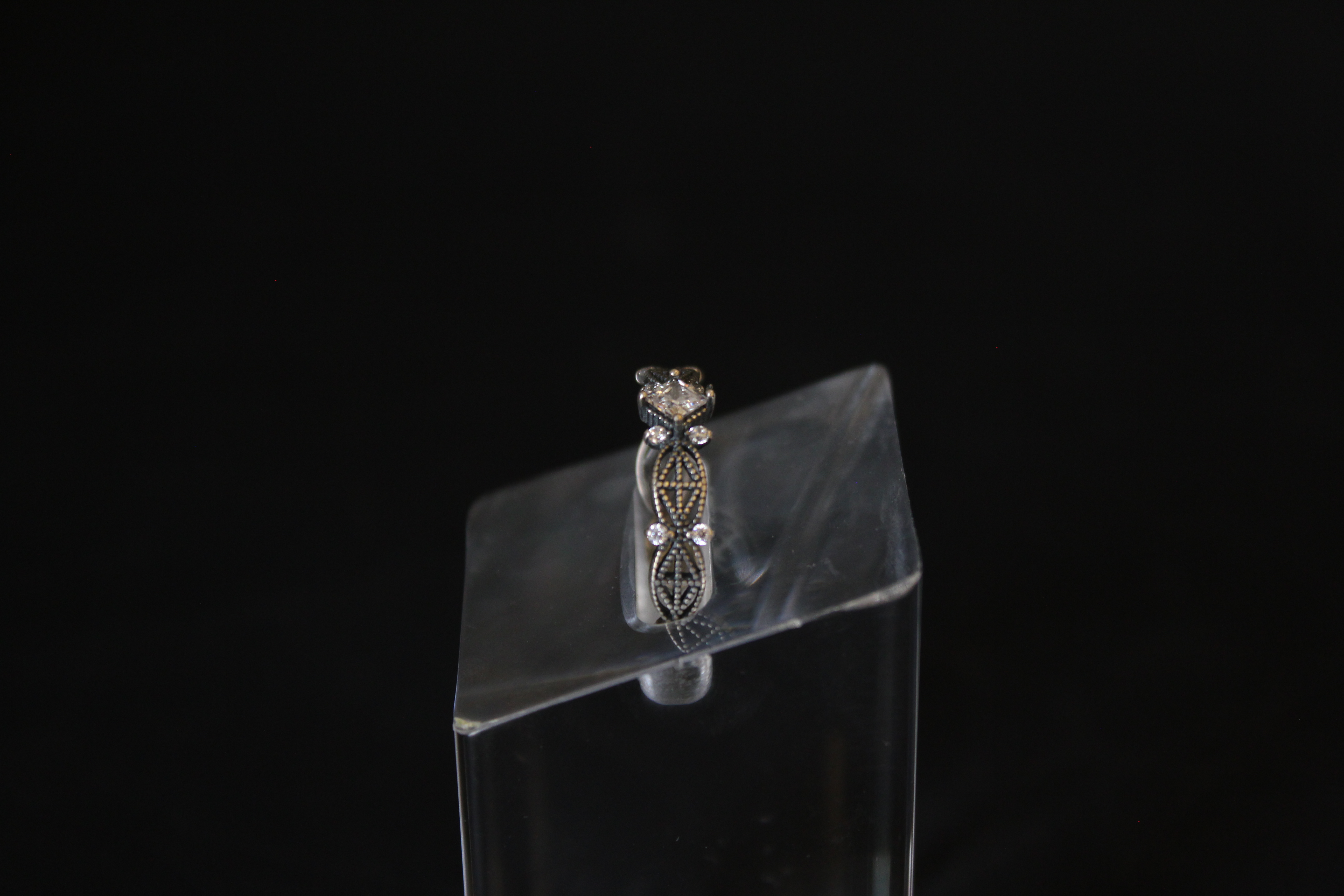 خاتم فضة استرليني 925 بطراز فنتج بحجر الزركون