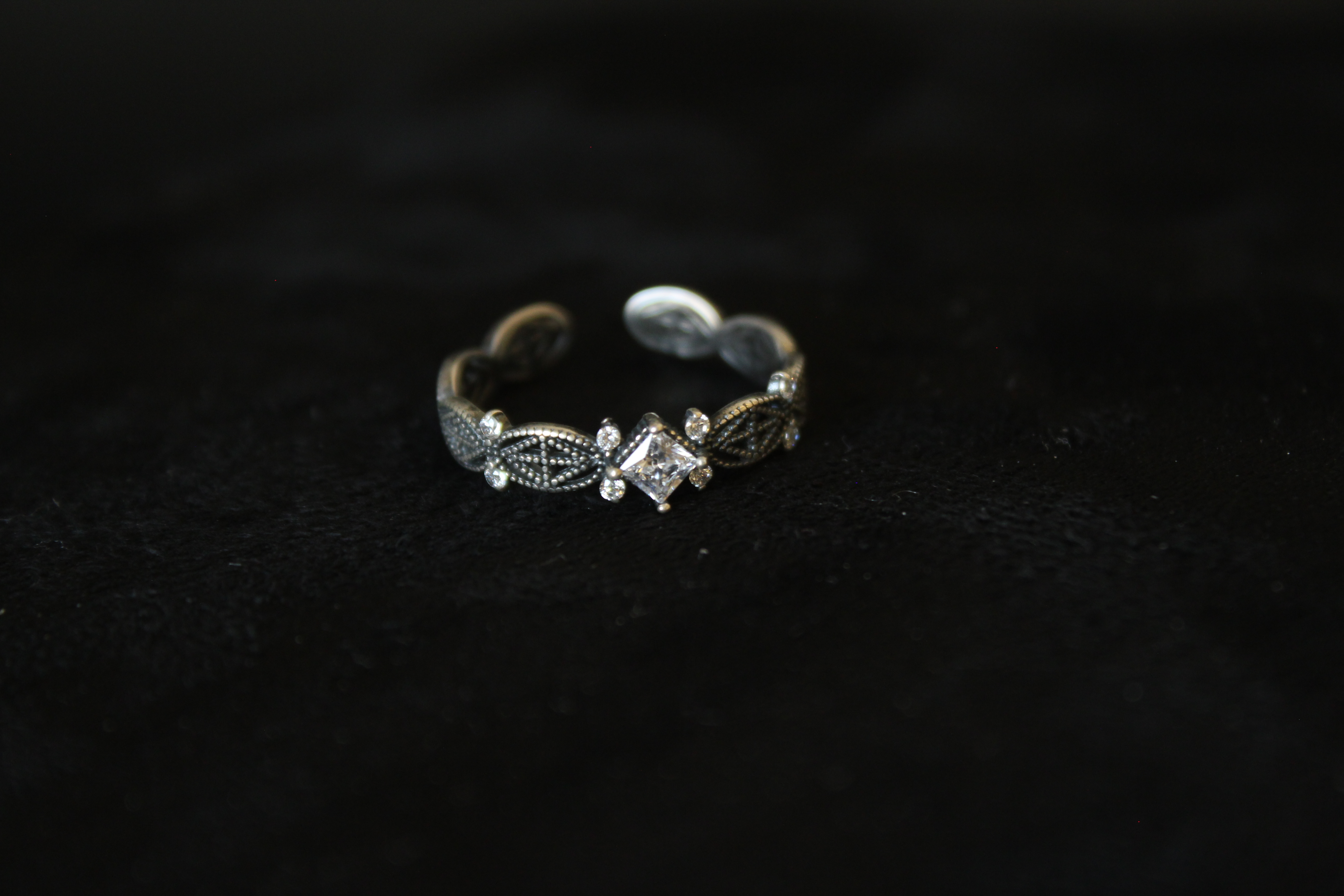 خاتم فضة استرليني 925 بطراز فنتج بحجر الزركون