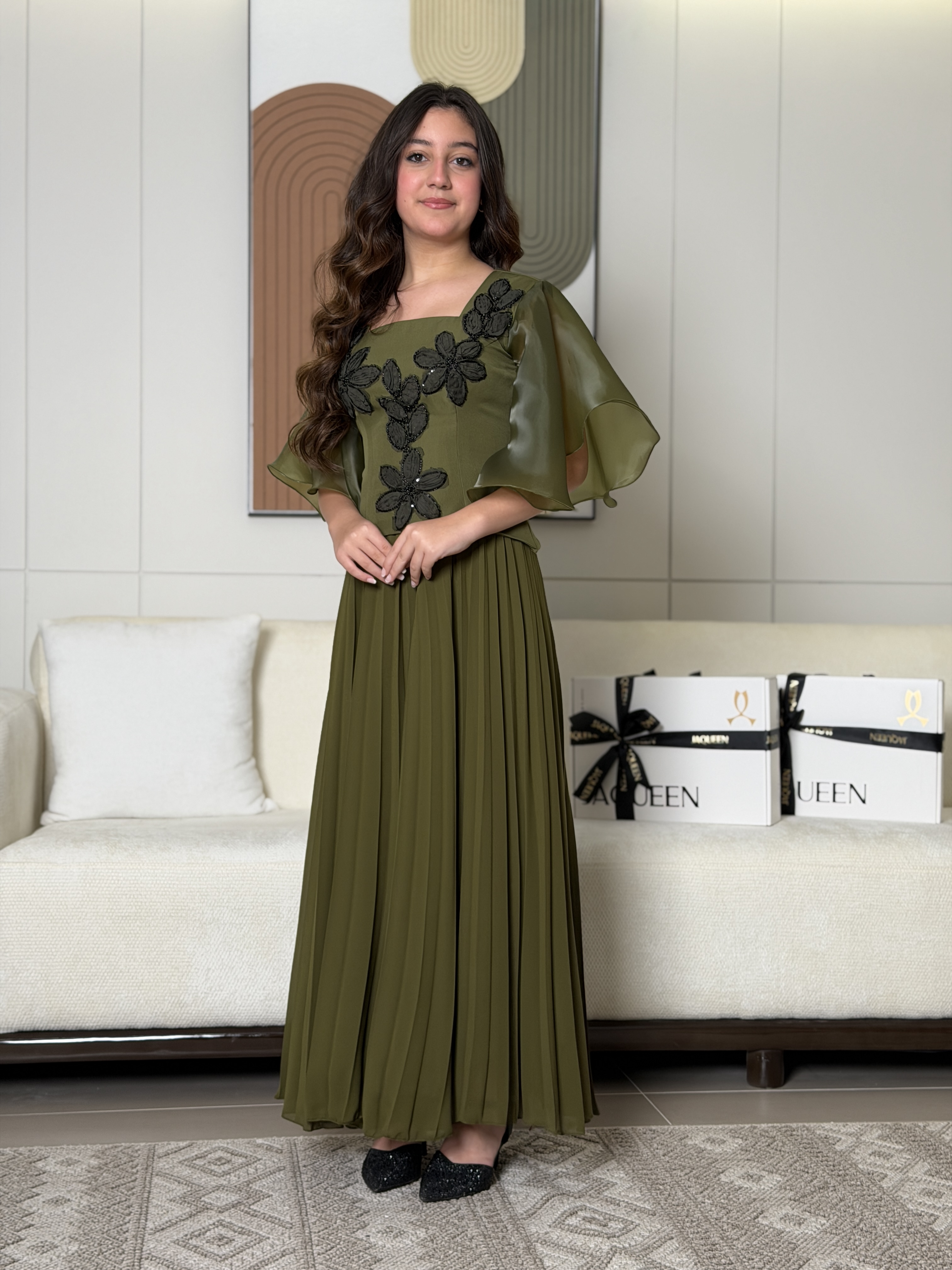 ivory dress pants Women's Kiss Me in Champagne Cotton Lace Applique Wide Leg | Size: S Castile Dresser (Gray) Model:Olivia These ivory pants feature Skirt Lentgh:Mini Length