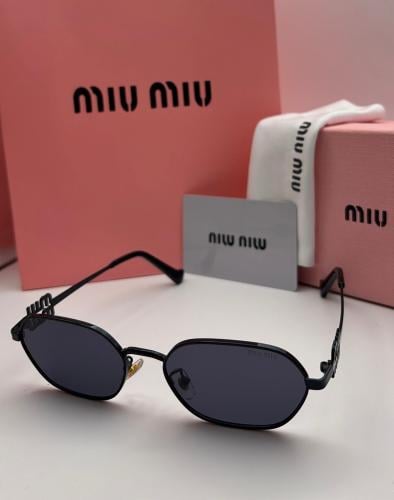 نظارات ميو ميو miu miu اسود