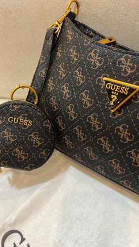 شنطه GUESS بني