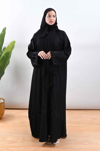 عباية كريب ناعم بتطريز يدوي