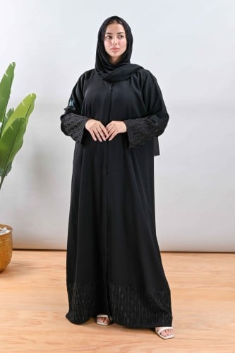 عباية كريب ناعم بتطريز يدوي اسود