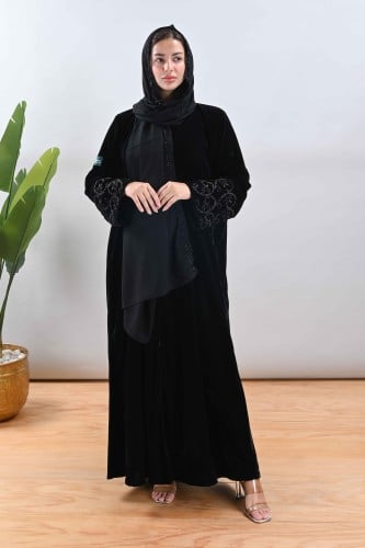 عباية مخمل بتطريز يدوي بني