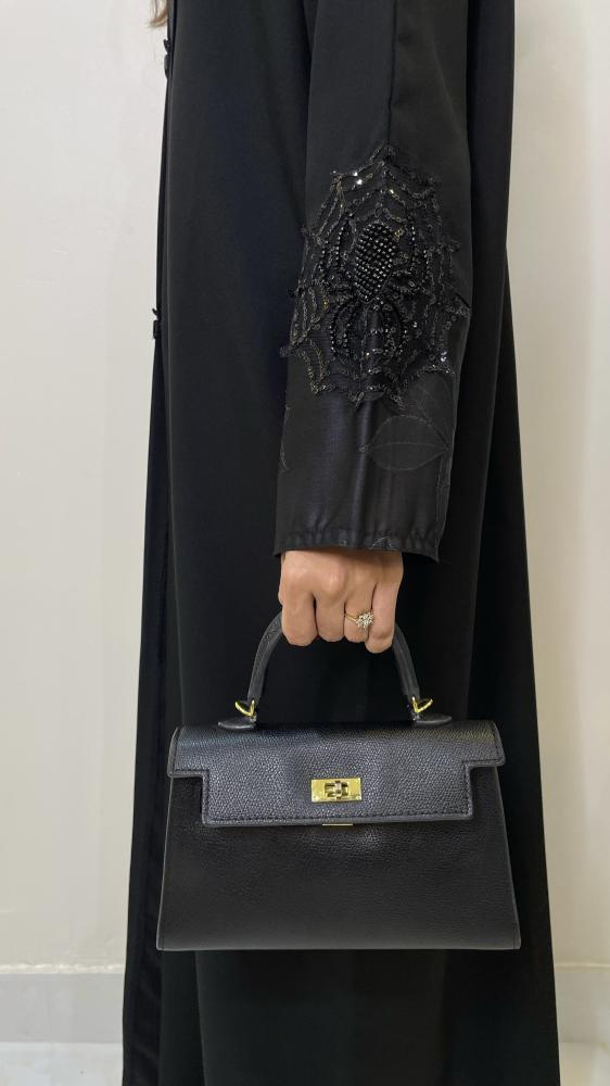 عباية تسواهم