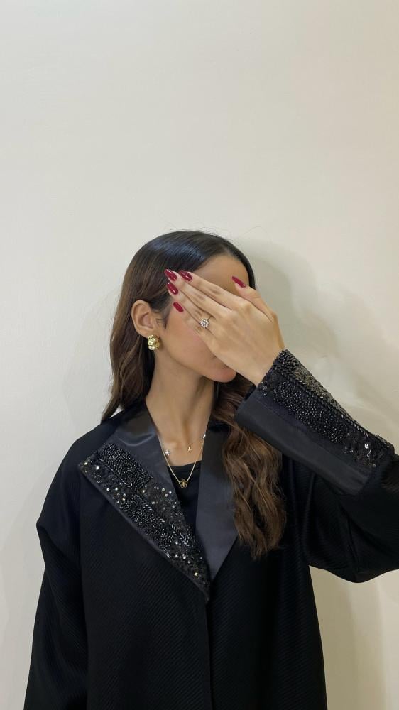 عباية برستيج الأولى