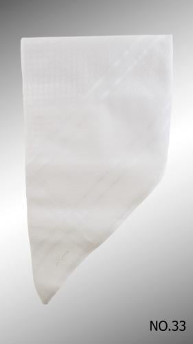 شماغ الرويس ابيض NO.33 انجليزي