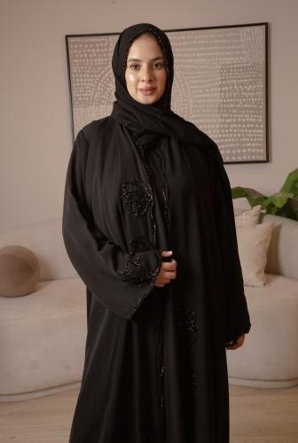 عباية مع تطريز يدوي باللون الأسود واندر عباية متصل