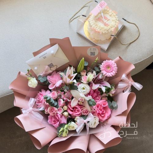 بوكيه لينا وكيك بيرثدي - Linas bouquet and birthda...