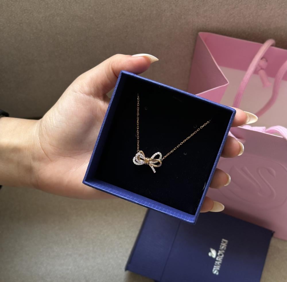 بوكيه وسلسال فيونكه سواروفسكي