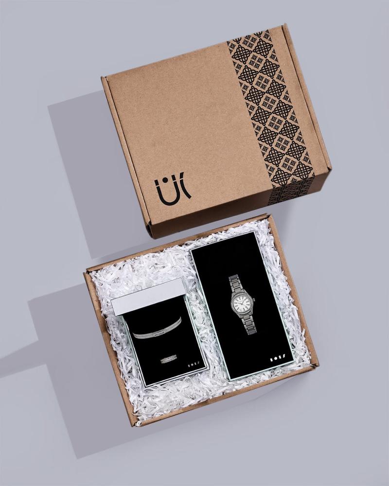 Elegant women's gift set
