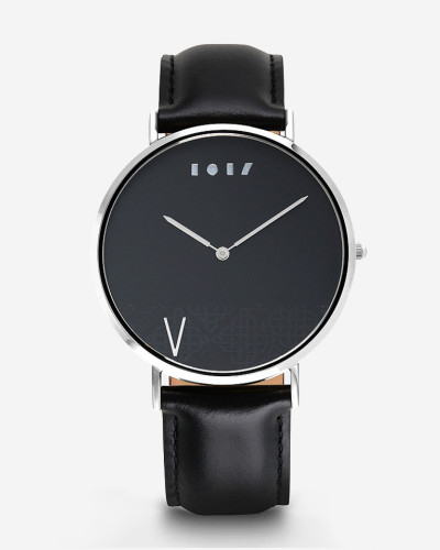 Shumoukh men watch