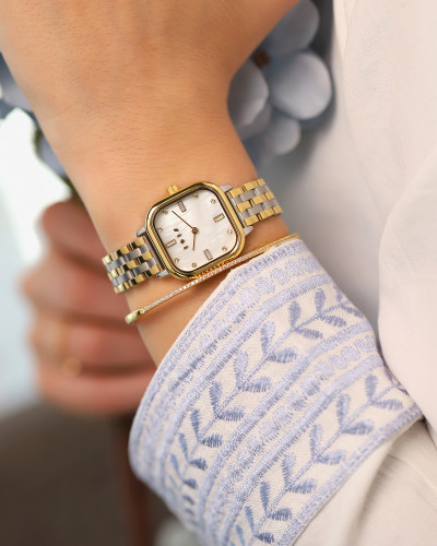 AlNajwa watch for women in silver and golden color