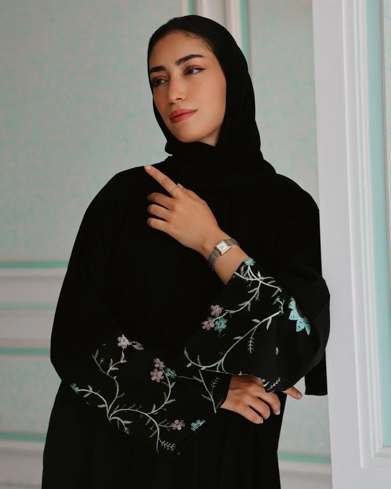 ساعة الجوهرة ستيل بلون ذهبي وفضي