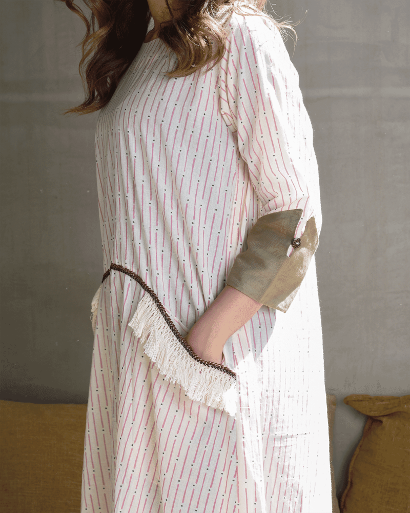 AlHanouf women's galabia in white striped color Choose the size::(S)