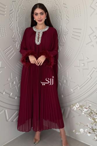 جلابية ماكسي شيفون مطرزة بالكريستال وأكمام ريش - ع...