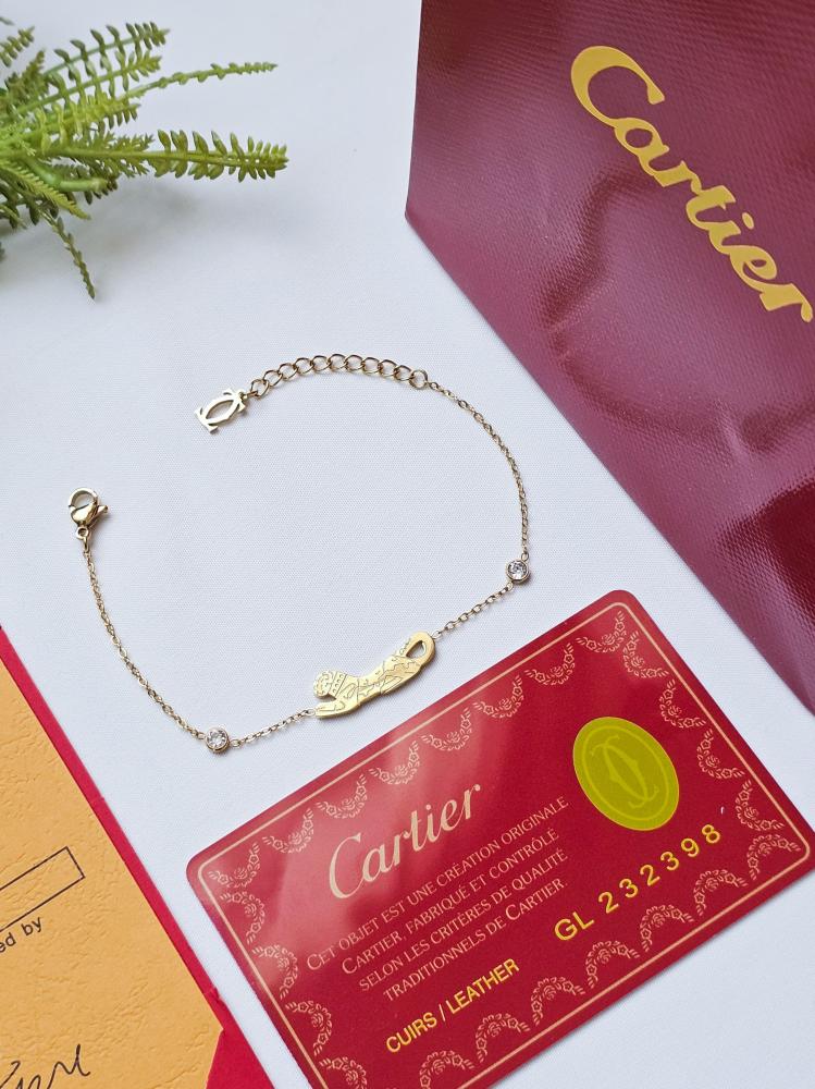 اسوارة نسائيية  - كارتير