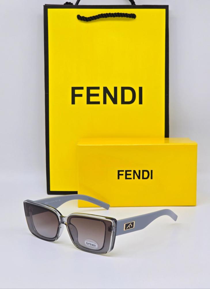 نظارة نسائية - فندي  FENDI