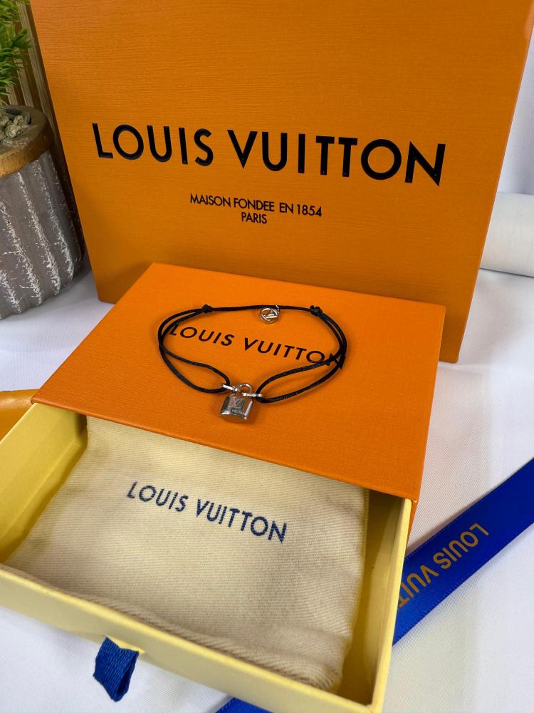 اساور نسائية  -  لويس فيتون