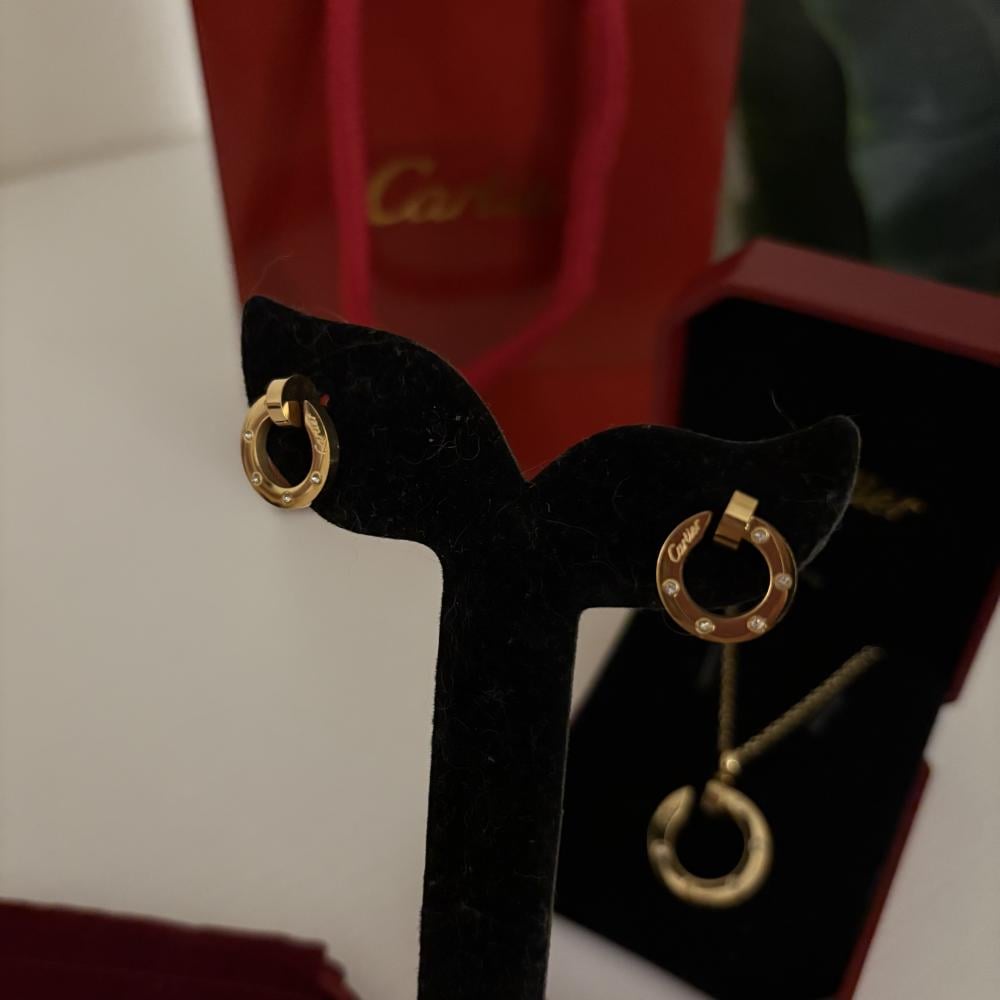 طقم كارتير الجذاب