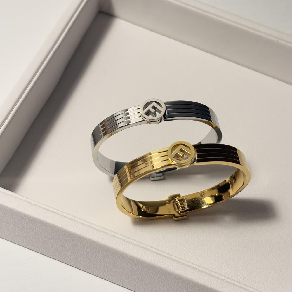 اسوارة فندي نسائي انيق