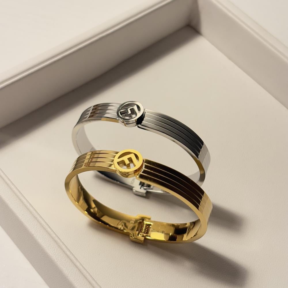 اسوارة فندي نسائي انيق