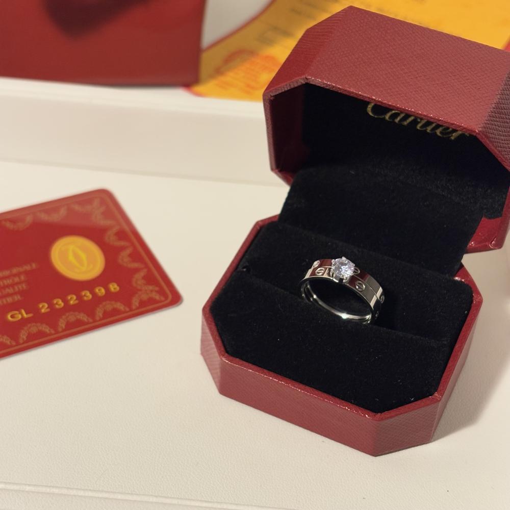 خاتم كارتير لوف فضي ستيل سوليتير فص بارز