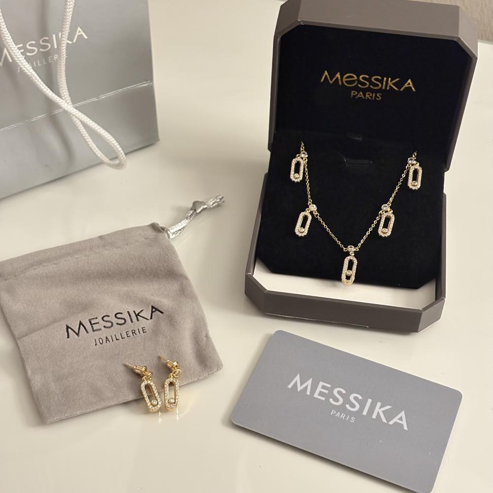 تشوكر ميسيكا ذهبي