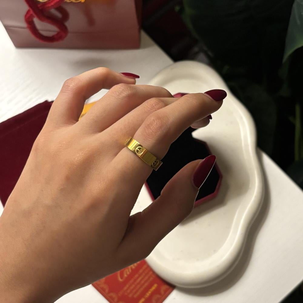 خاتم كارتير لوف ذهبي ستيل سادة كلاسيك