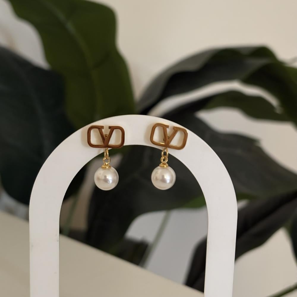 حلق فالنتينو