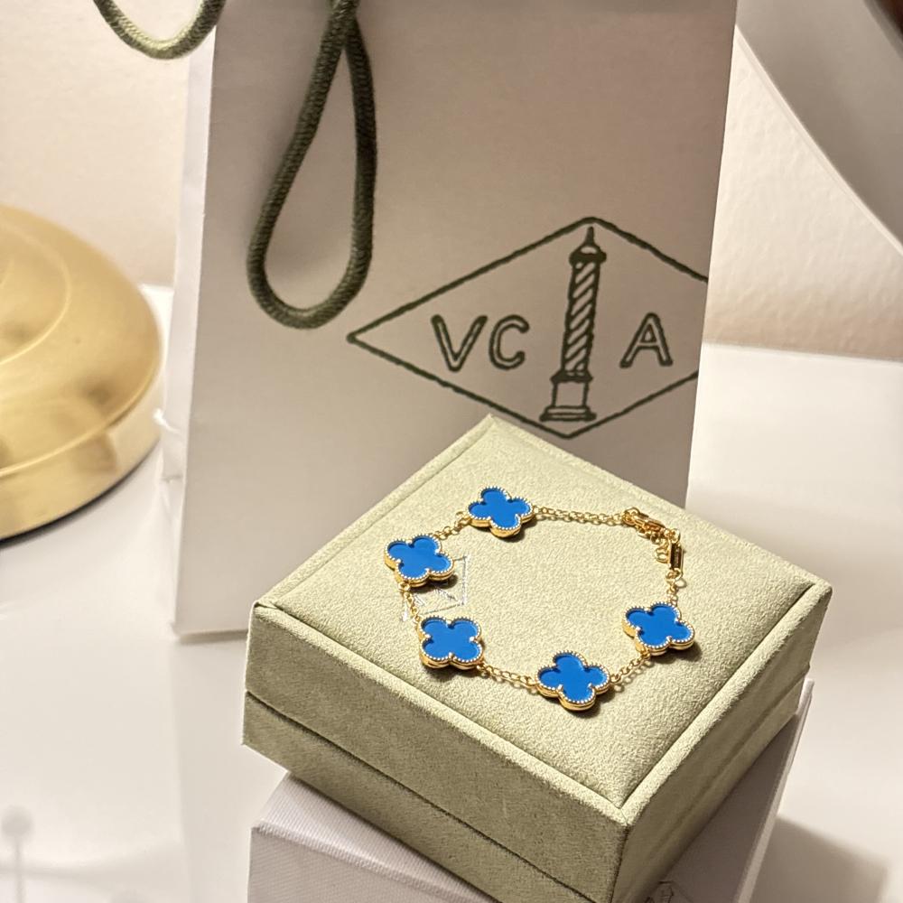 سوار فان كليف ازرق ذهبي مميز